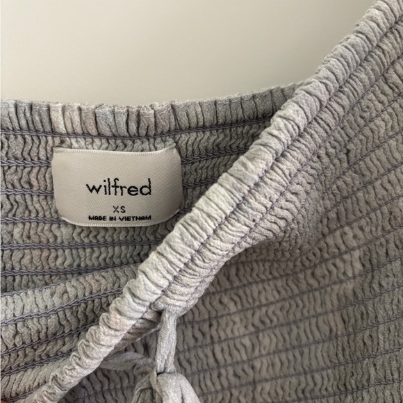 Aritzia Wilfred Smocked Blouse - Picture 2 of 3